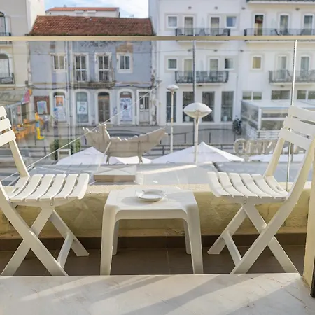 By The Sea - Bed & Breakfast