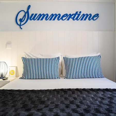 By The Sea - Bed & Breakfast 3*