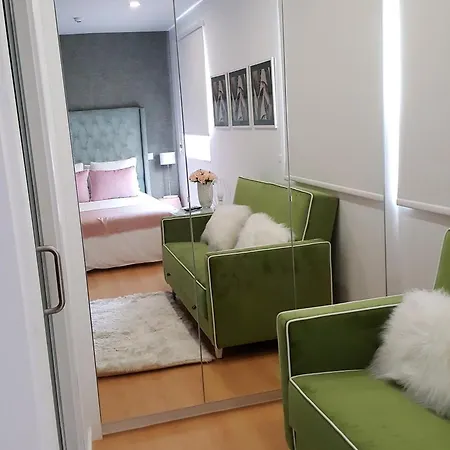 By The Sea - Bed & Breakfast