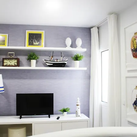 By The Sea - Bed & Breakfast