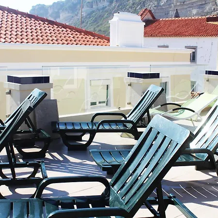 By The Sea - Bed & Breakfast Nazare