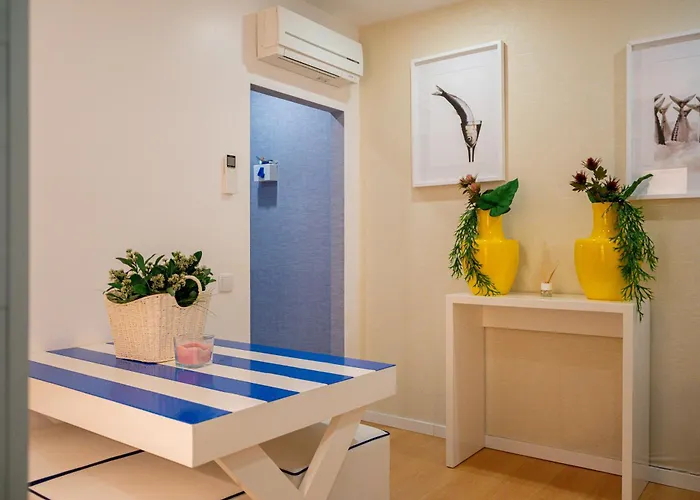 By The Sea - נאזרה