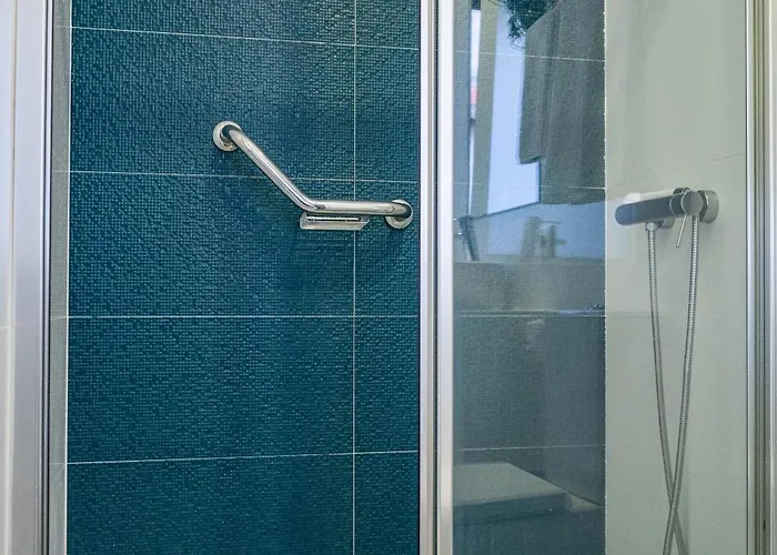 By The Sea - נאזרה