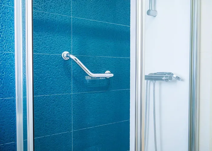 לינה וארוחת בוקר By The Sea -