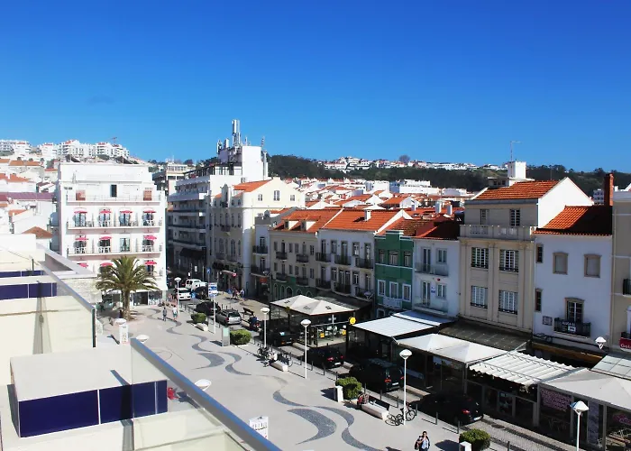 By The Sea - לינה וארוחת בוקר