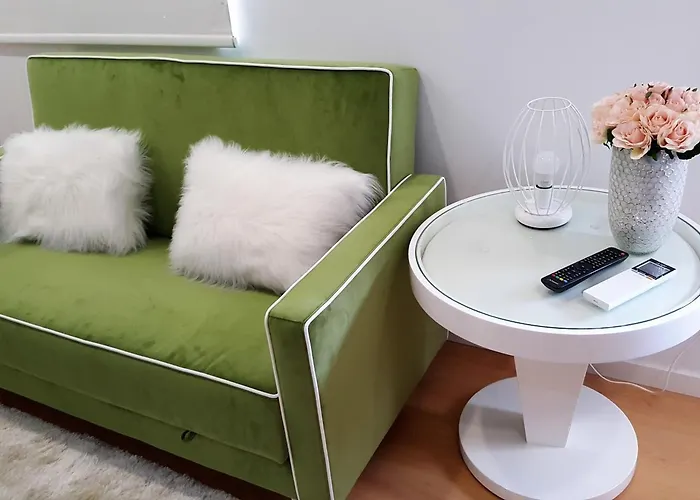 לינה וארוחת בוקר By The Sea - נאזרה